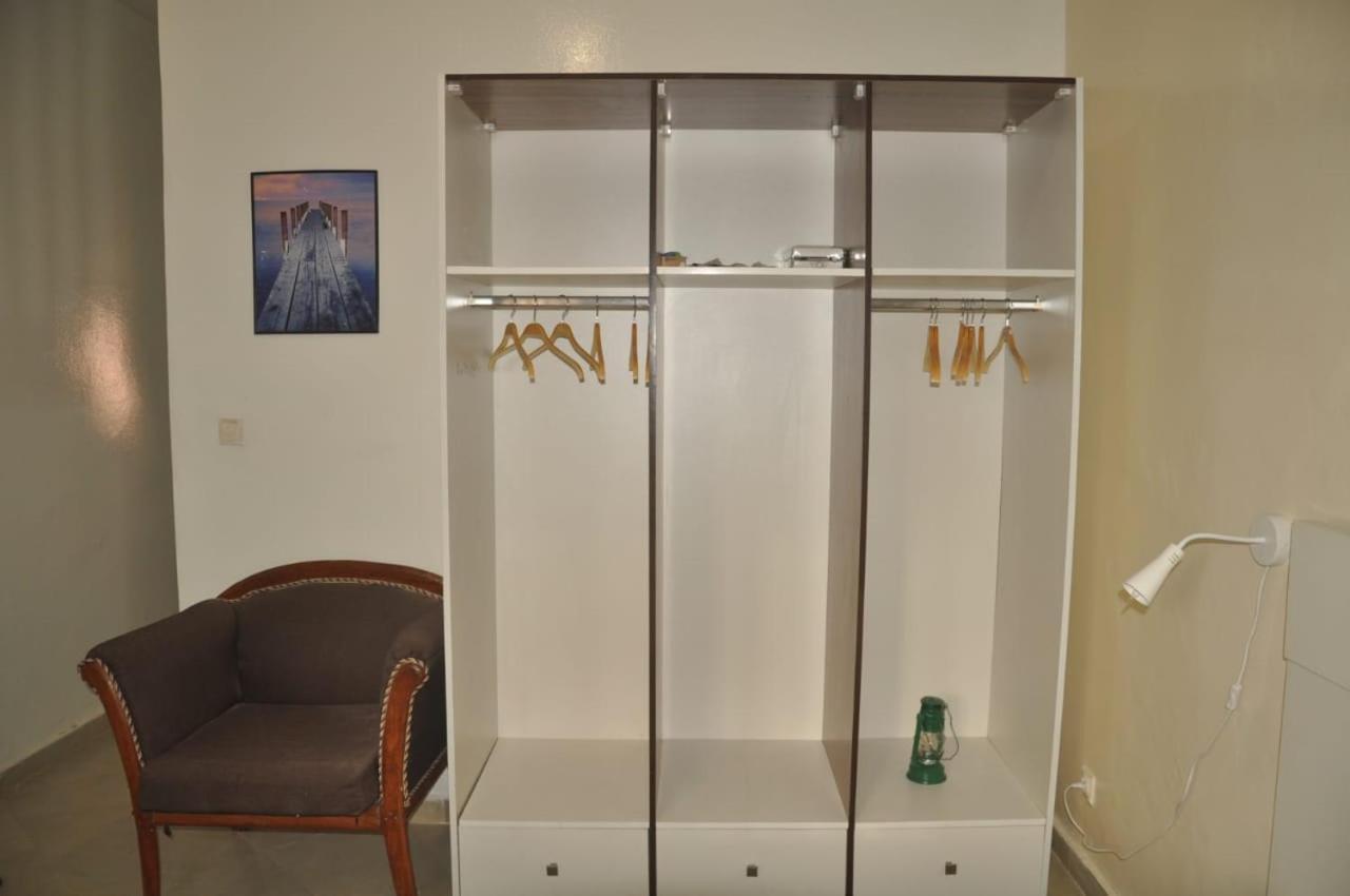 "La Coquille", Joli Loft, Moderne, Propre, Sur Et Calme Au Coeur De Saly Lejlighed Eksteriør billede